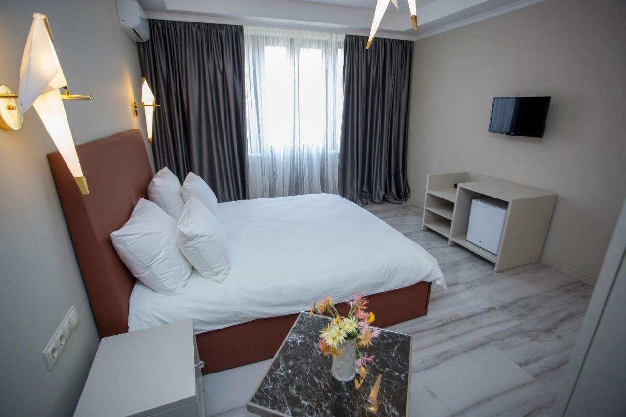 Downtown Hotel 바투미 외부 사진